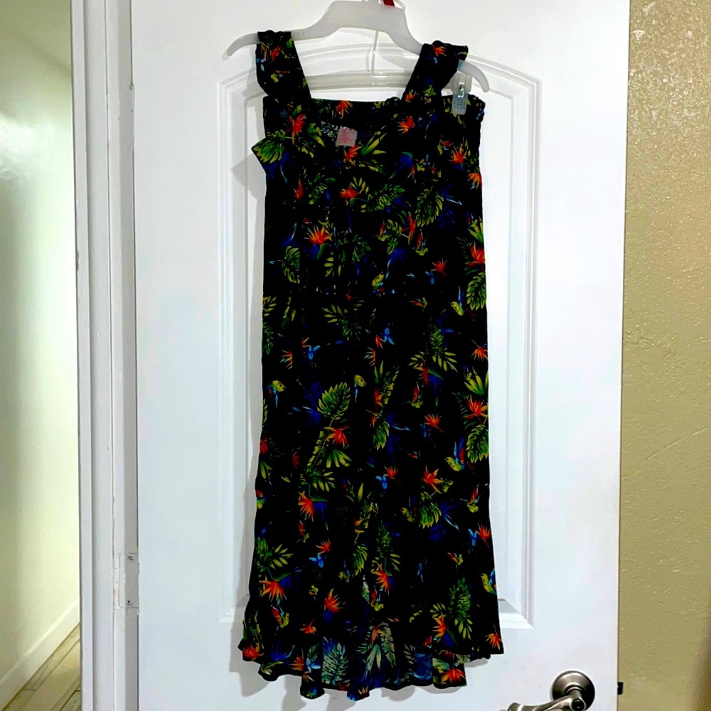 New…Cute two piece skirt set.